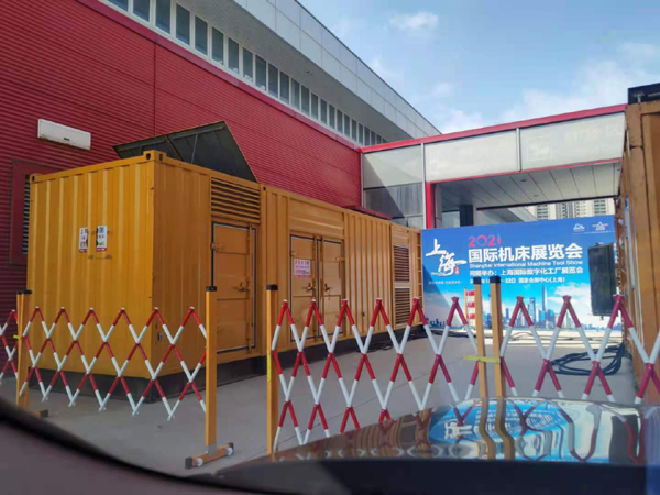 雨城发电车出租-发电机无电压或电压太低怎么办？