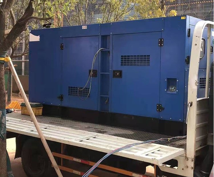 雨城柴油发电机组空气滤清器多久更换一次？